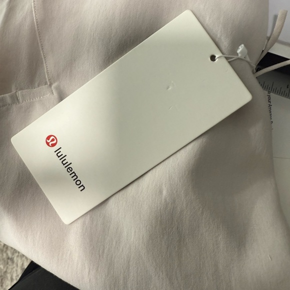 Lululemon Cream Sleeveless Shift Dress 6 NWT - Picture 4 of 12